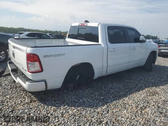 2022 Ram 1500 Big Horn z VIN 1C6RRFFG5NN430466, wystawiony jako Copart lot #80661565 z przebiegiem 25 301 mil mil oraz Szkoda całkowita • Salvage title. Historia ofert i sprzedaży dostępna na DreamBid. Obrazek 3.