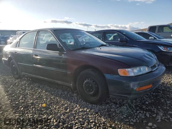 1997 Honda Accord Value с VIN 1HGCD5682VA191306, выставлен на аукционе Copart как лот 74390804 с пробегом 172 882 миль миль и Списание • Salvage title. История ставок и продаж доступна на DreamBid. Изображение 4.