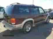 1999 Ford Explorer XLT с VIN 1FMZU34E3XUB50850, выставлен на аукционе Copart как лот 52257815 с пробегом 162 360 миль миль и Списание • Salvage title. История ставок и продаж доступна на DreamBid. Изображение 3.