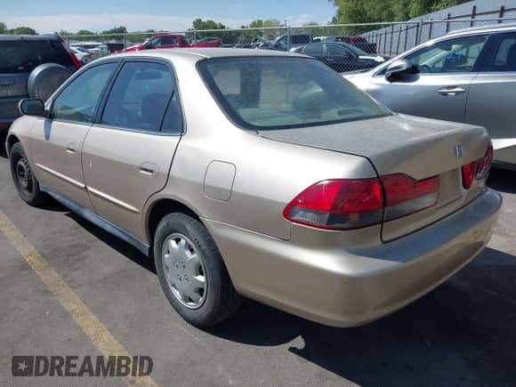 2001 Honda Accord LX with VIN 1HGCG56441A127203, listed as a IAAI auction lot 42966577 with Not provided miles and . Bid and sale history available at DreamBid. Image 3.