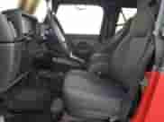 2006 Jeep Wrangler z VIN 1J4FA64S76P731038, wystawiony jako Copart lot #52329705 z przebiegiem Nie podano mil oraz Szkoda całkowita • Salvage title. Historia ofert i sprzedaży dostępna na DreamBid. Obrazek 7.