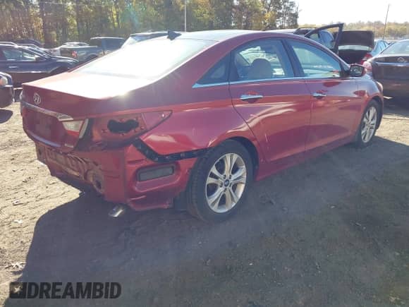 2012 Hyundai Sonata SE with VIN 5NPEC4AC5CH418624, listed as a IAAI auction lot 43460628 with 138,555 mi miles and . Bid and sale history available at DreamBid. Image 4.