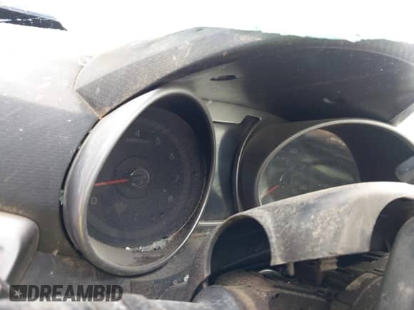 2013 Hyundai Veloster w/Gray Int z VIN KMHTC6AD8DU101094, wystawiony jako IAAI lot #42610303 z przebiegiem Nie podano mil oraz . Historia ofert i sprzedaży dostępna na DreamBid. Obrazek 7.