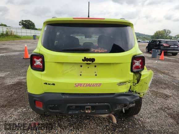 2017 Jeep Renegade Altitude with VIN ZACCJBBBXHPF05103, listed as a Copart auction lot 71092455 with 101,972 mi miles and Non repairable. Bid and sale history available at DreamBid. Image 6.