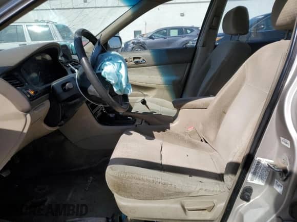 1997 Honda Accord LX с VIN 1HGCD5530VA112866, выставлен на аукционе Copart как лот 64472455 с пробегом 275 669 миль миль и Списание • Salvage title. История ставок и продаж доступна на DreamBid. Изображение 7.