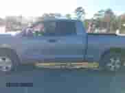 2018 Toyota Tundra SR с VIN 5TFUW5F16JX756387, выставлен на аукционе IAAI как лот 41304190 с пробегом 221 970 миль миль и . История ставок и продаж доступна на DreamBid. Изображение 14.