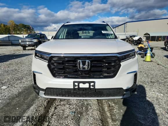 2025 Honda Pilot Touring z VIN 5FNYG1H72SB131215, wystawiony jako Copart lot #91088055 z przebiegiem 2 925 mil mil oraz Szkoda całkowita • Salvage title. Historia ofert i sprzedaży dostępna na DreamBid. Obrazek 5.