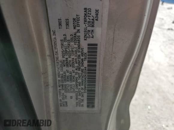 2004 Toyota Tacoma PreRunner z VIN 5TENM92N94Z413144, wystawiony jako Copart lot #42636195 z przebiegiem 127 964 mil mil oraz Szkoda całkowita • Salvage title. Historia ofert i sprzedaży dostępna na DreamBid. Obrazek 13.