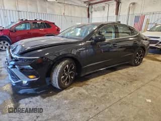 2024 Hyundai Sonata SEL с VIN KMHL64JA1RA420265, выставлен на аукционе Copart как лот 69649365 с пробегом 11 297 миль миль и На запчасти • Non repairable. История ставок и продаж доступна на DreamBid. Изображение 1.