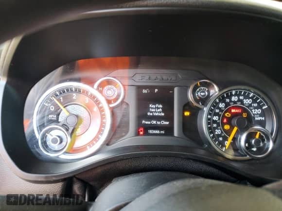 2019 Ram 1500 Tradesman z VIN 1C6RREGT8KN548674, wystawiony jako Copart lot #44384675 z przebiegiem 183 446 mil mil oraz Nie do naprawy • Non repairable. Historia ofert i sprzedaży dostępna na DreamBid. Obrazek 9.