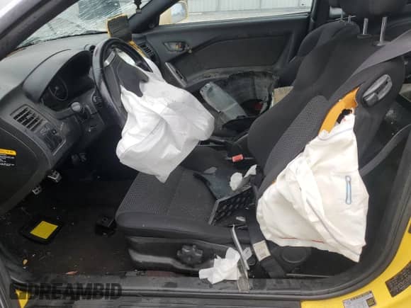 2004 Hyundai Tiburon GT с VIN KMHHN65F94U153085, выставлен на аукционе Copart как лот 65896785 с пробегом Не указан миль и Списание • Salvage title. История ставок и продаж доступна на DreamBid. Изображение 7.