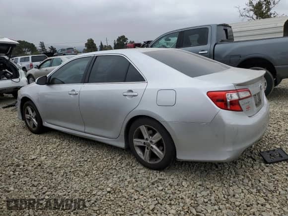 2014 Toyota Camry SE с VIN 4T1BF1FK0EU408886, выставлен на аукционе Copart как лот 80223485 с пробегом 216 997 миль миль и Списание • Salvage title. История ставок и продаж доступна на DreamBid. Изображение 2.