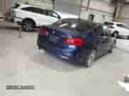 2018 BMW 3 Series 320i xDrive z VIN WBA8A3C57JA499543, wystawiony jako IAAI lot #43032701 z przebiegiem 221 751 mil mil oraz . Historia ofert i sprzedaży dostępna na DreamBid. Obrazek 4.