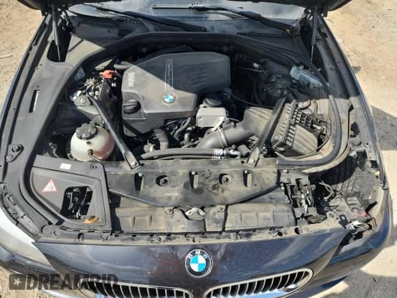 2013 BMW 5 Series 528i xDrive z VIN WBAXH5C55DDW15425, wystawiony jako Copart lot #62383595 z przebiegiem 137 717 mil mil oraz Szkoda całkowita • Salvage title. Historia ofert i sprzedaży dostępna na DreamBid. Obrazek 11.