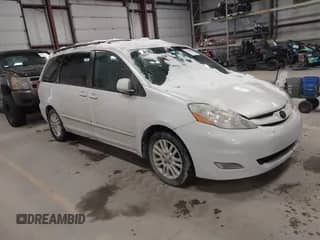 2007 Toyota Sienna XLE z VIN 5TDZK22C57S002919, wystawiony jako IAAI lot #41563961 z przebiegiem 262 988 mil mil oraz . Historia ofert i sprzedaży dostępna na DreamBid. Obrazek 1.