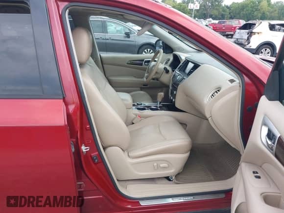 2013 Nissan Pathfinder SL с VIN 5N1AR2MMXDC610698, выставлен на аукционе IAAI как лот 42924997 с пробегом 131 761 миль миль и . История ставок и продаж доступна на DreamBid. Изображение 5.