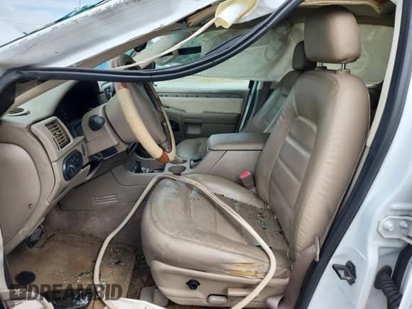 2002 Ford Explorer Eddie Bauer с VIN 1FMDU74W22ZC99899, выставлен на аукционе Copart как лот 63443445 с пробегом Не указан миль и Списание • Salvage title. История ставок и продаж доступна на DreamBid. Изображение 7.