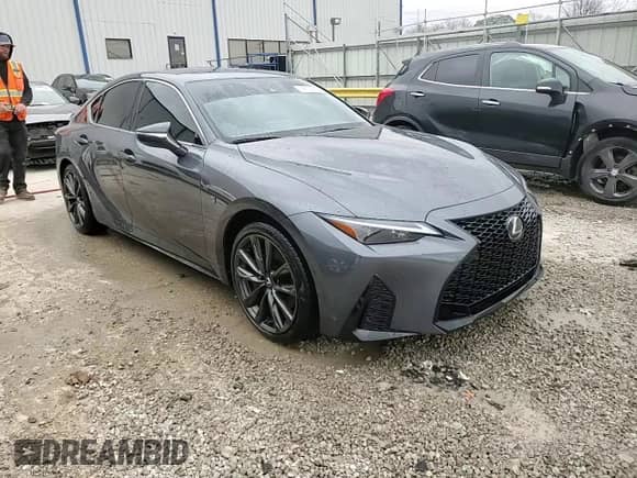 2024 Lexus IS 350 F Sport z VIN JTHBZ1E21R5037376, wystawiony jako Copart lot #46793895 z przebiegiem Nie podano mil oraz Nie do naprawy • Non repairable. Historia ofert i sprzedaży dostępna na DreamBid. Obrazek 13.