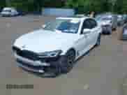 2021 BMW 5 Series 530i xDrive z VIN WBA13BJ00MCF57954, wystawiony jako IAAI lot #42338437 z przebiegiem 43 164 mil mil oraz . Historia ofert i sprzedaży dostępna na DreamBid. Obrazek 2.