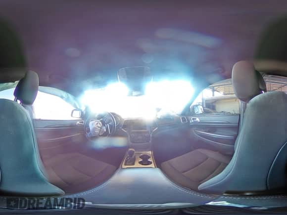 2018 Jeep Grand Cherokee Laredo z VIN 1C4RJEAG7JC480700, wystawiony jako Copart lot #56788835 z przebiegiem Nie podano mil oraz Szkoda całkowita • Salvage title. Historia ofert i sprzedaży dostępna na DreamBid. Obrazek 16.