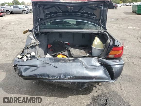2002 Saturn SL with VIN 1G8ZJ52722Z132729, listed as a Copart auction lot 81674515 with 187,389 mi miles and Salvage title. Bid and sale history available at DreamBid. Image 6.