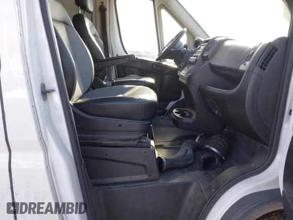 2017 Ram ProMaster Cargo с VIN 3C6TRVDG5HE532880, выставлен на аукционе IAAI как лот 41386942 с пробегом 129 348 миль миль и . История ставок и продаж доступна на DreamBid. Изображение 5.