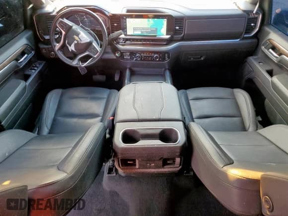 2024 Chevrolet Silverado 3500HD LT с VIN 1GC4YTEY7RF140048, выставлен на аукционе Copart как лот 85095985 с пробегом Не указан миль и Чистый • Clean title. История ставок и продаж доступна на DreamBid. Изображение 8.