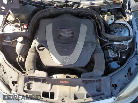 2011 Mercedes-Benz C 300 Sport с VIN WDDGF8BB5BR184124, выставлен на аукционе Copart как лот 86493625 с пробегом 164 518 миль миль и Списание • Salvage title. История ставок и продаж доступна на DreamBid. Изображение 11.