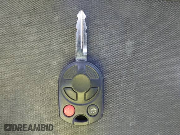 2011 Ford Escape XLT с VIN 1FMCU9DGXBKB69331, выставлен на аукционе IAAI как лот 43346798 с пробегом 231 571 миль миль и . История ставок и продаж доступна на DreamBid. Изображение 11.