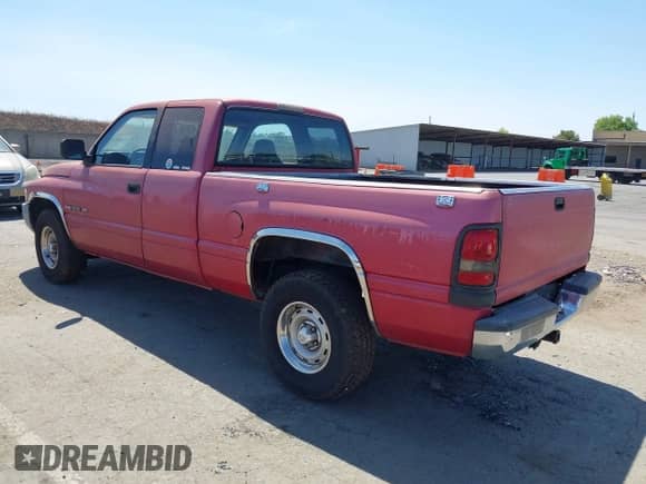 1997 Dodge 1500 с VIN 3B7HC13Y1VG752780, выставлен на аукционе IAAI как лот 42584907 с пробегом 275 168 миль миль и . История ставок и продаж доступна на DreamBid. Изображение 3.