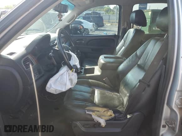 2012 Chevrolet Tahoe LT with VIN 1GNSCBE00CR267327, listed as a Copart auction lot 61742505 with 402,729 mi miles and Salvage title. Bid and sale history available at DreamBid. Image 7.