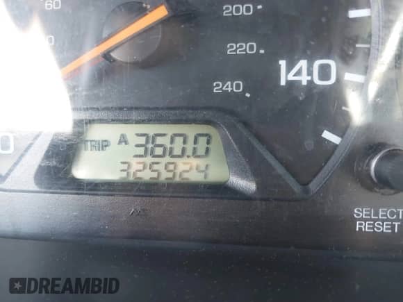 2001 Honda Accord LX with VIN 1HGCG56431A138063, listed as a IAAI auction lot 42196941 with 325,924 mi miles and . Bid and sale history available at DreamBid. Image 15.