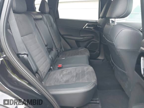 2024 Mitsubishi Outlander SE с VIN JA4J4VA87RZ026513, выставлен на аукционе IAAI как лот 43081224 с пробегом 31 359 миль миль и . История ставок и продаж доступна на DreamBid. Изображение 8.