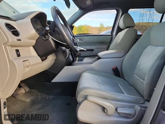 2015 Honda Pilot LX z VIN 5FNYF4H25FB060218, wystawiony jako Copart lot #82473835 z przebiegiem 83 803 mil mil oraz Szkoda całkowita • Salvage title. Historia ofert i sprzedaży dostępna na DreamBid. Obrazek 7.