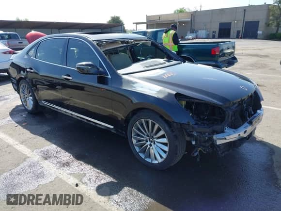 2014 Hyundai Equus Signature with VIN KMHGH4JH6EU076224, listed as a IAAI auction lot 42031426 with 44,065 mi miles and . Bid and sale history available at DreamBid. Image 1.