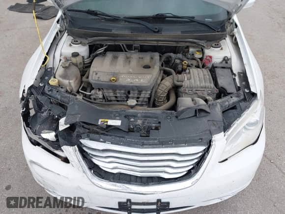 2014 Chrysler 200 Touring z VIN 1C3CCBBB6EN167654, wystawiony jako IAAI lot #43266128 z przebiegiem 206 288 mil mil oraz . Historia ofert i sprzedaży dostępna na DreamBid. Obrazek 10.