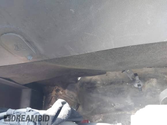 2014 Chevrolet Silverado 1500 Work Truck with VIN 1GCNKPEH6EZ345592, listed as a IAAI auction lot 42136274 with 151,201 mi miles and . Bid and sale history available at DreamBid. Image 8.