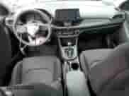 2020 Hyundai Elantra z VIN KMHH35LE7LU133734, wystawiony jako Copart lot #70744885 z przebiegiem Nie podano mil oraz Szkoda całkowita • Salvage title. Historia ofert i sprzedaży dostępna na DreamBid. Obrazek 8.