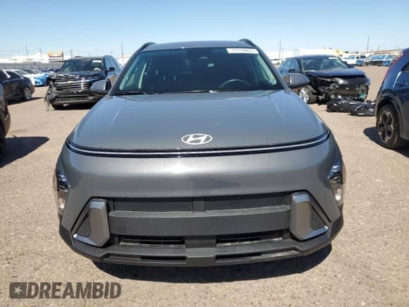 2025 Hyundai Kona SEL с VIN KM8HB3AB1SU211049, выставлен на аукционе Copart как лот 85685295 с пробегом 27 549 миль миль и Чистый • Clean title. История ставок и продаж доступна на DreamBid. Изображение 5.