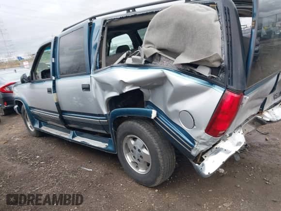 1995 Chevrolet Suburban с VIN 1GNFK16KXSJ391827, выставлен на аукционе IAAI как лот 41840715 с пробегом 143 603 миль миль и . История ставок и продаж доступна на DreamBid. Изображение 3.