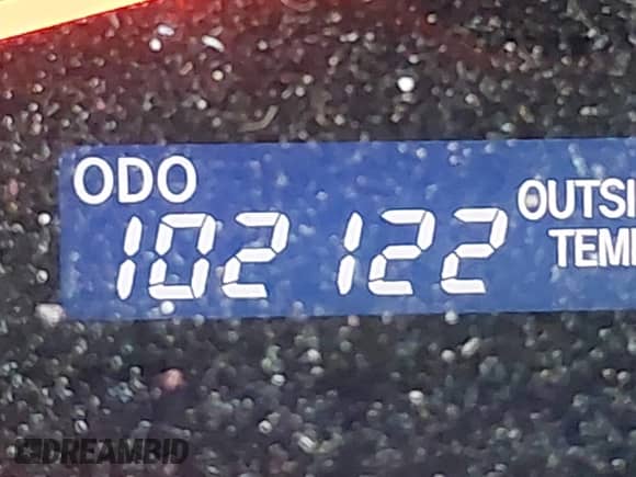 2010 Toyota Camry LE z VIN 4T4BF3EK8AR077858, wystawiony jako IAAI lot #43204574 z przebiegiem 102 122 mil mil oraz . Historia ofert i sprzedaży dostępna na DreamBid. Obrazek 16.