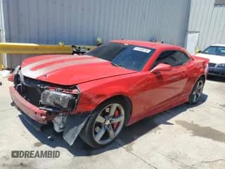 2011 Chevrolet Camaro 2SS с VIN 2G1FK1EJ4B9108845, выставлен на аукционе Copart как лот 61048735 с пробегом 103 867 миль миль и Списание • Salvage title. История ставок и продаж доступна на DreamBid. Изображение 1.