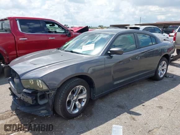 2014 Dodge Charger SE с VIN 2C3CDXBG1EH146855, выставлен на аукционе IAAI как лот 43176179 с пробегом 182 949 миль миль и . История ставок и продаж доступна на DreamBid. Изображение 2.
