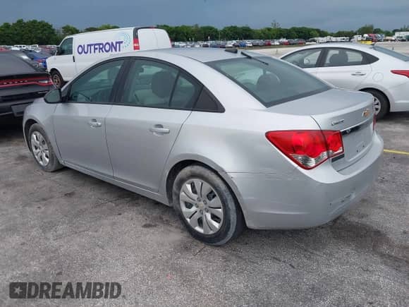 2014 Chevrolet Cruze LS with VIN 1G1PA5SH3E7133807, listed as a IAAI auction lot 43288087 with 75,533 mi miles and . Bid and sale history available at DreamBid. Image 3.