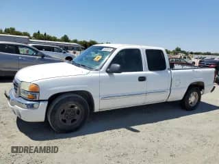 2003 GMC Sierra 1500 SLE with VIN 2GTEC19V331162988, listed as a Copart auction lot 65576615 with 203,201 mi miles and Clean title. Bid and sale history available at DreamBid. Image 1.
