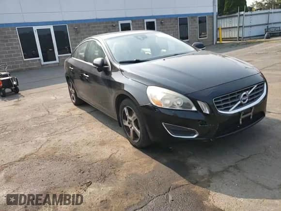 2012 Volvo S60 T5 с VIN YV1622FS1C2113449, выставлен на аукционе Copart как лот 67346225 с пробегом 114 561 миль миль и Списание • Salvage title. История ставок и продаж доступна на DreamBid. Изображение 14.