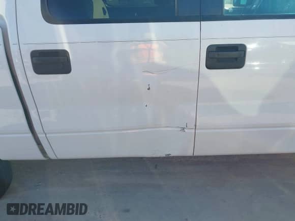 2010 Ford F-150 XL with VIN 1FTFW1CV4AKE72696, listed as a IAAI auction lot 43248319 with 249,351 mi miles and . Bid and sale history available at DreamBid. Image 18.