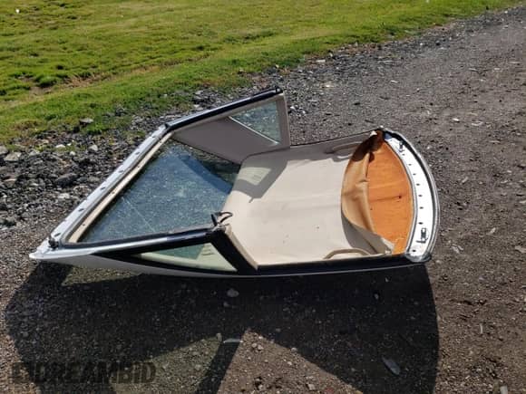 1994 Mercedes-Benz SL 5.0L with VIN WDBFA67E8RF095928, listed as a Copart auction lot 86995475 with 45,600 mi miles and Clean title. Bid and sale history available at DreamBid. Image 12.