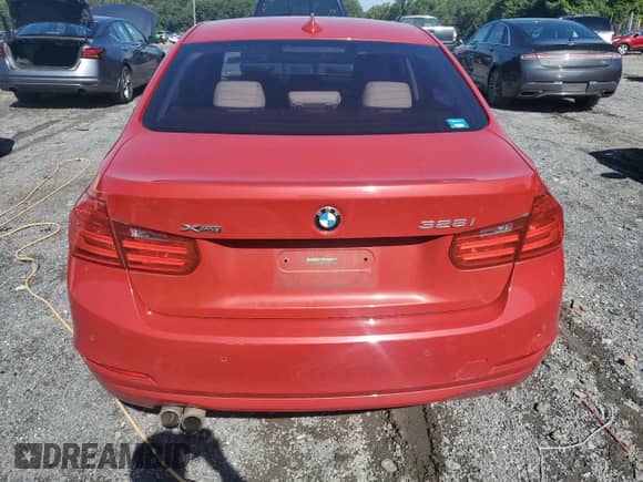 2015 BMW 3 Series 328i xDrive with VIN WBA3B5G54FNS17842, listed as a Copart auction lot 70846765 with 157,474 mi miles and Salvage title. Bid and sale history available at DreamBid. Image 6.