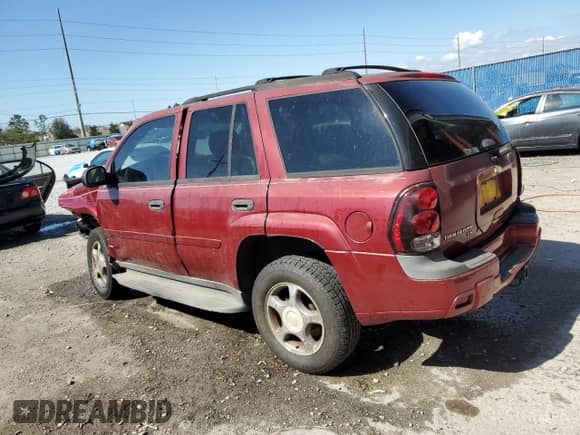 2007 Chevrolet TrailBlazer LT z VIN 1GNDS13S972300754, wystawiony jako Copart lot #44422995 z przebiegiem 145 178 mil mil oraz Szkoda całkowita • Salvage title. Historia ofert i sprzedaży dostępna na DreamBid. Obrazek 2.